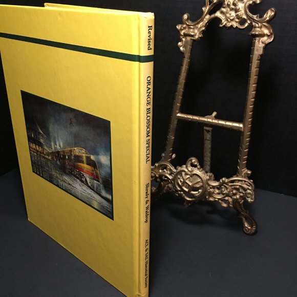 Vintage Collectible Signed and Autographed Train Book.  Great father gift idea - Picture 4 of 16